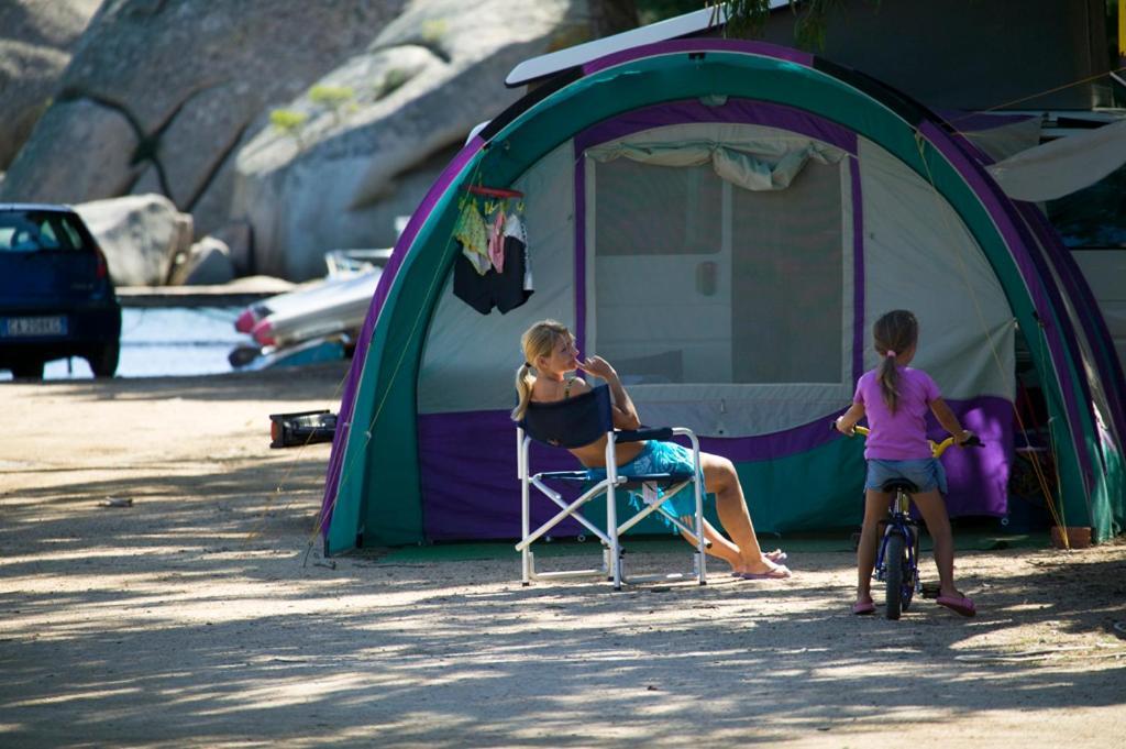 Hotel Camping Baia Saraceno Palau Zewnętrze zdjęcie