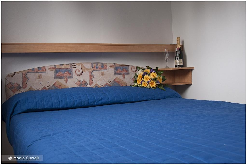 Hotel Camping Baia Saraceno Palau Zewnętrze zdjęcie
